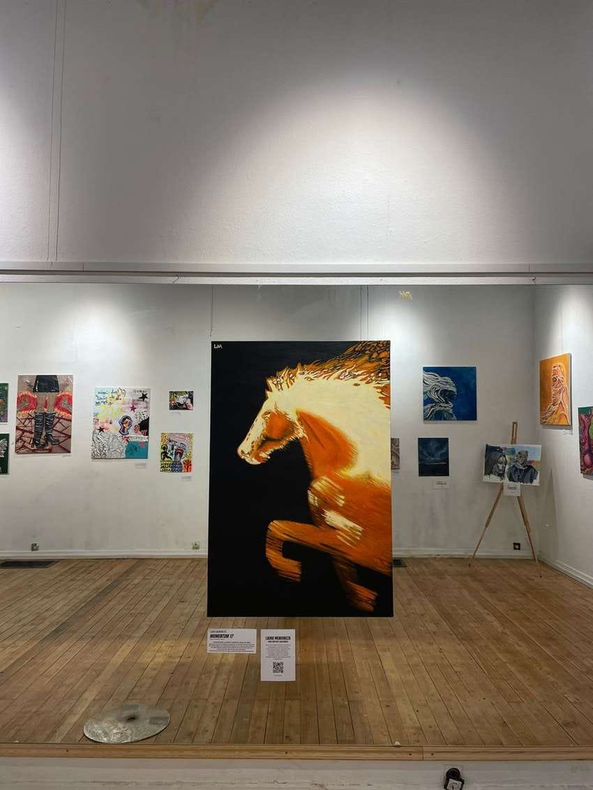Momentum 17 hanging in the Memphis series gallery